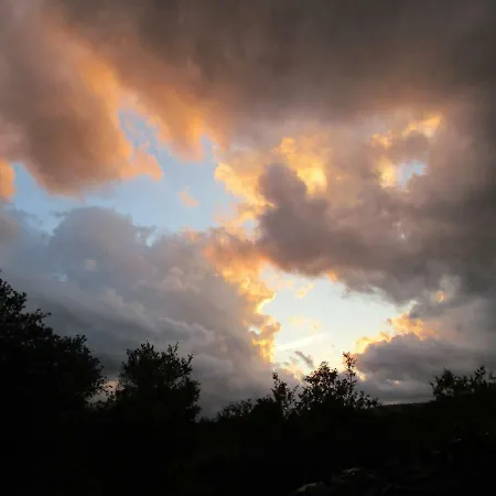 Yourte Contemporaine * Montdardier